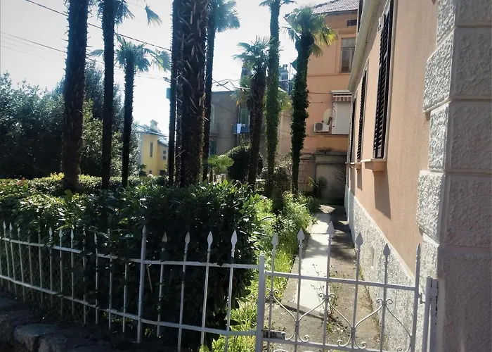 Hana Apartmán